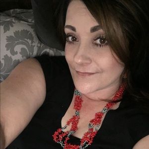 Meet your Posher, Shelly